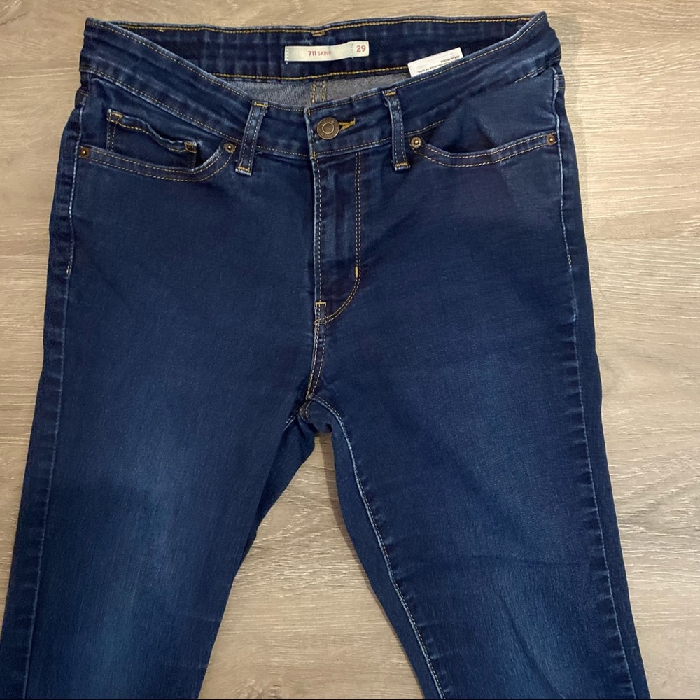 Levis 711 Skinny Jeans